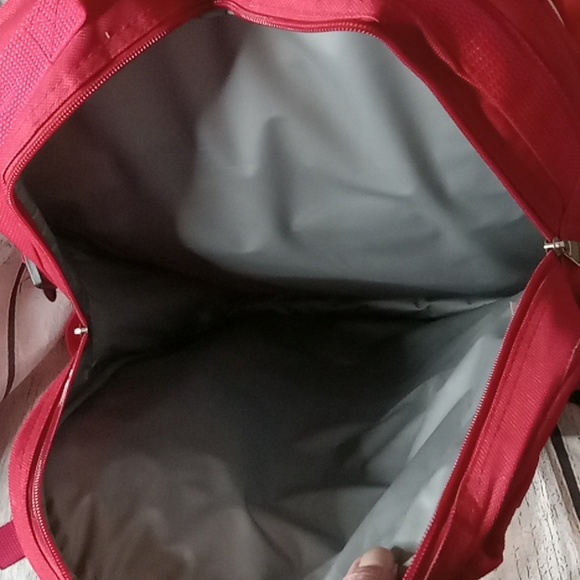 Angry Orchard picnic backpack - Picture 7 of 9